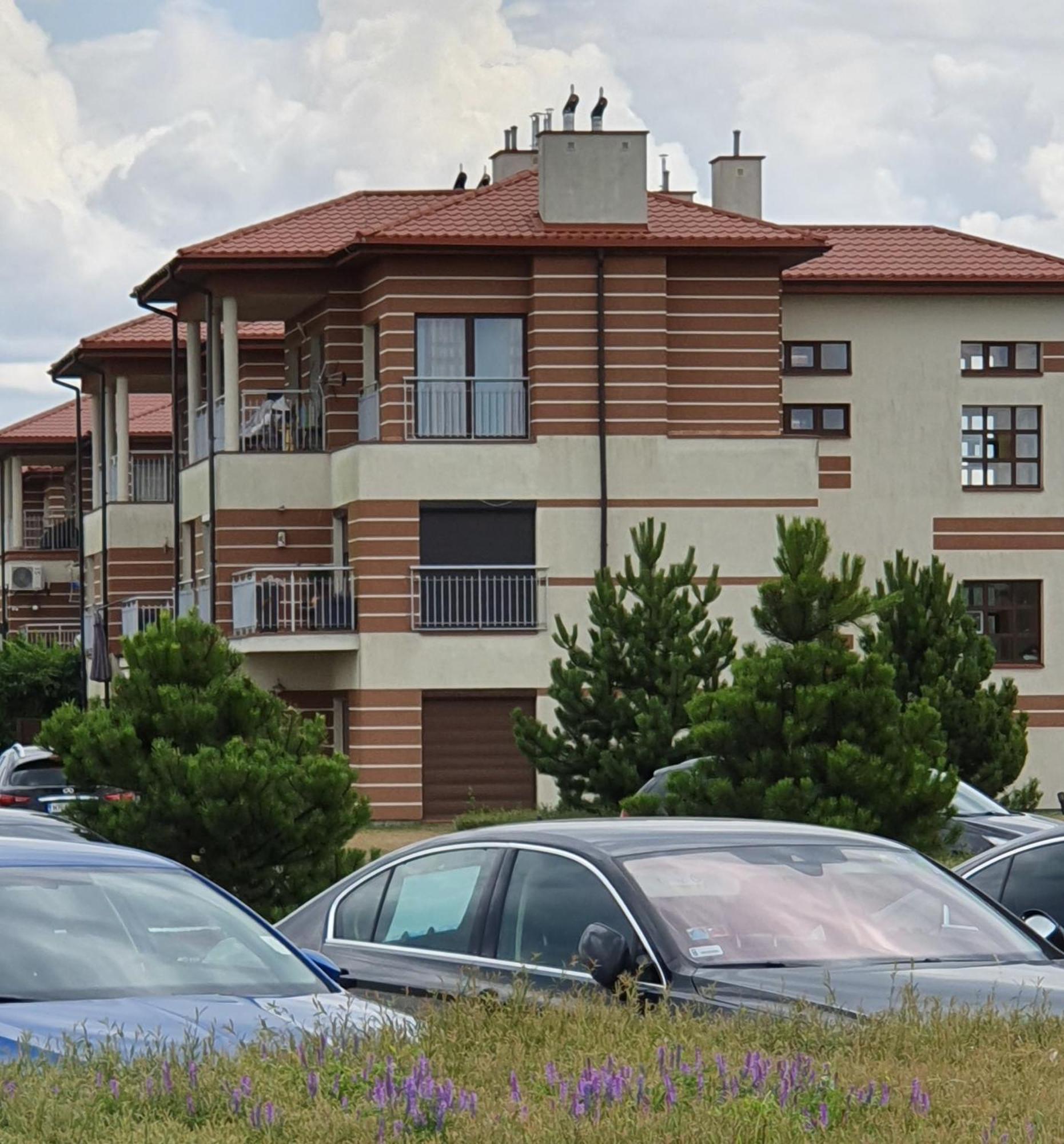 Apartgolf Sobienie Krolewskie Sobienie Szlacheckie Exteriör bild