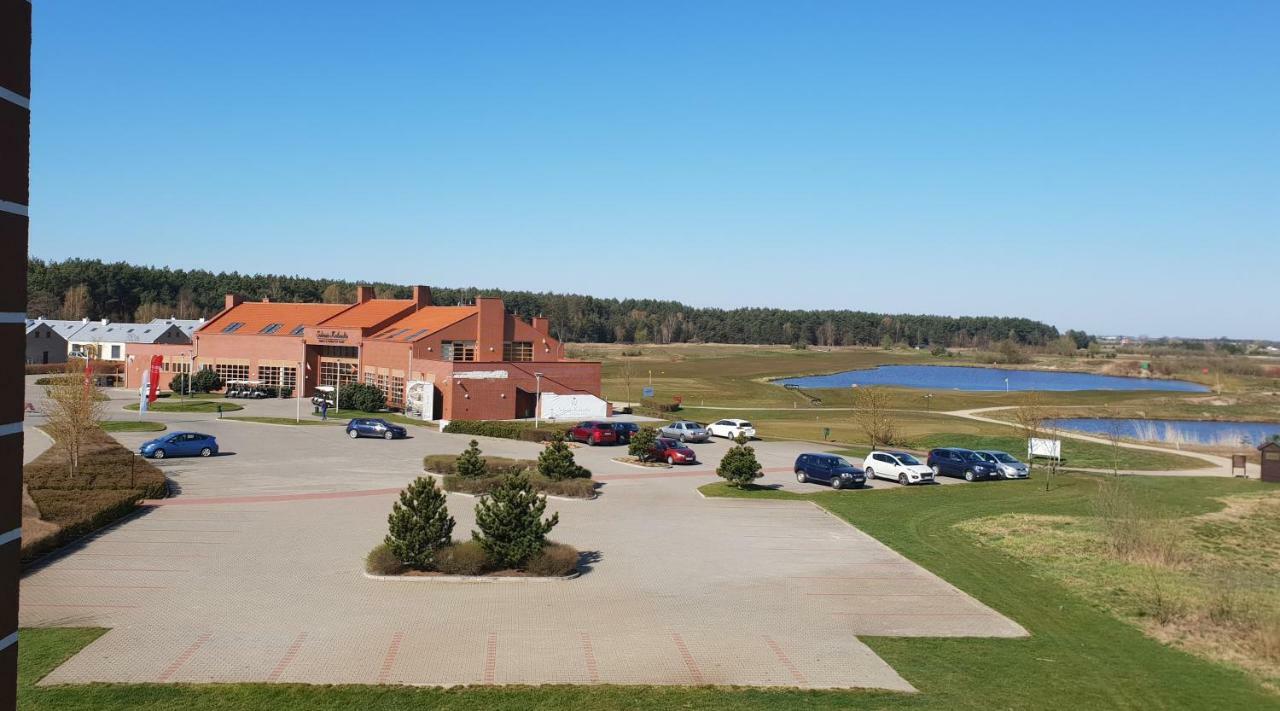 Apartgolf Sobienie Krolewskie Sobienie Szlacheckie Exteriör bild