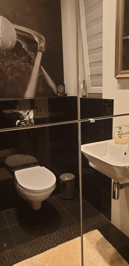 Apartgolf Sobienie Krolewskie Sobienie Szlacheckie Exteriör bild