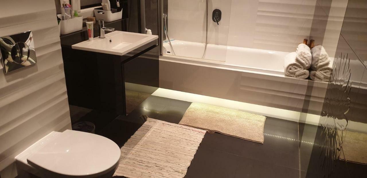 Apartgolf Sobienie Krolewskie Sobienie Szlacheckie Exteriör bild
