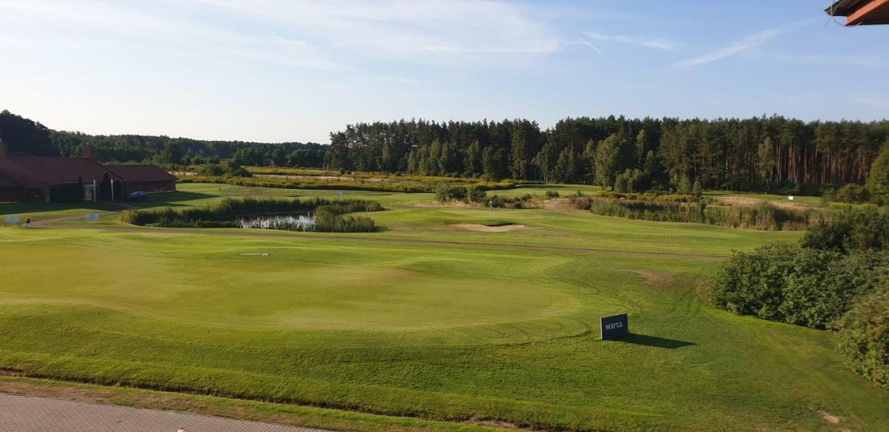 Apartgolf Sobienie Krolewskie Sobienie Szlacheckie Exteriör bild